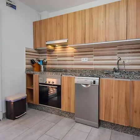 Apartment Ref 268 *
